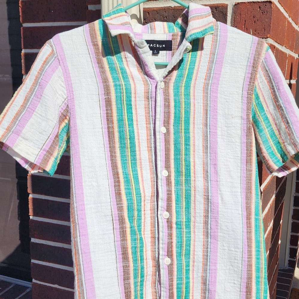 Mens Pacsun resort style button down shirt